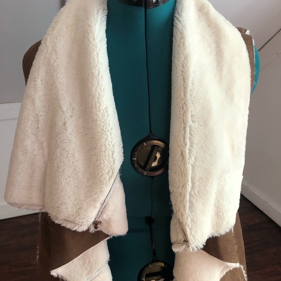 🧺Skies are Blue Tan & Cream Faux Fur Lined Open Cardigan Vest, size M, NWT, Y2K - Picture 4 of 5